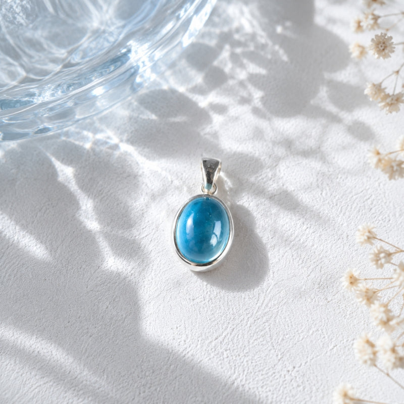 Ocean Drop Natural Aquamarine Necklace