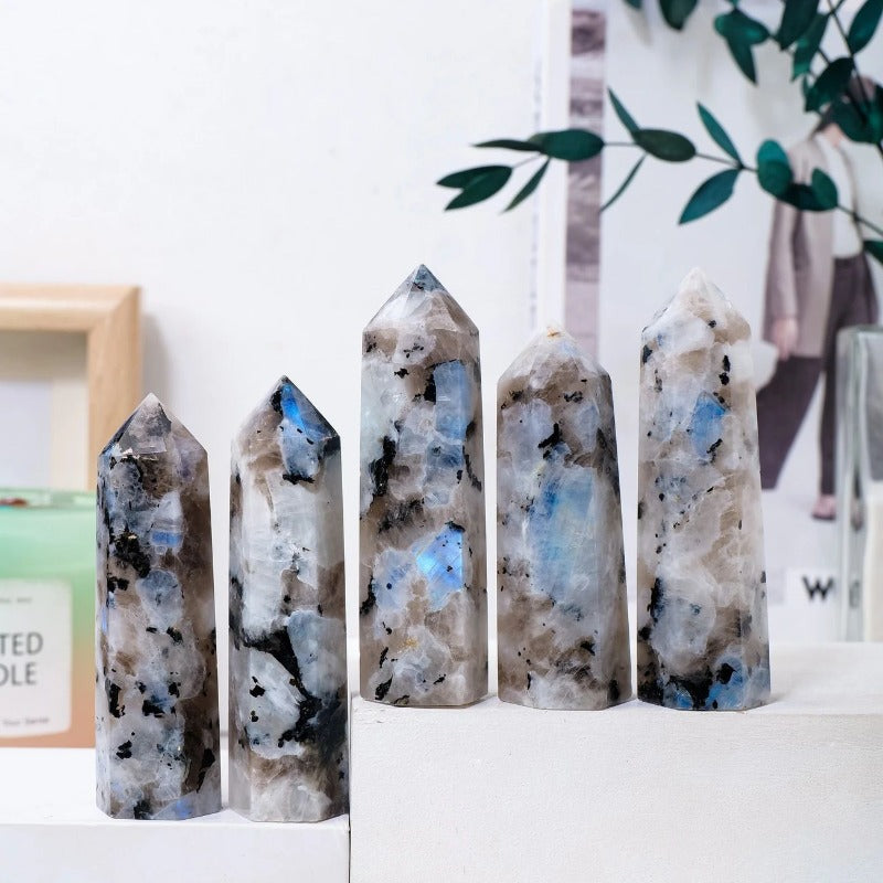 The whole world seems to be captured within each Black Moonstone tower.