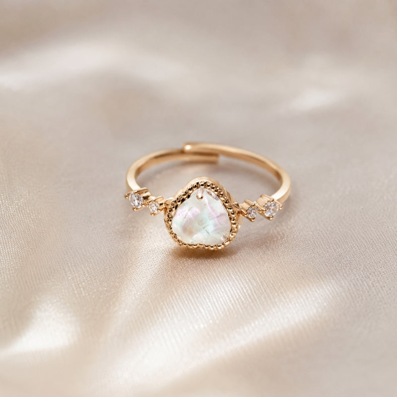 White Crystal & Mother of Pearl Heart Ring